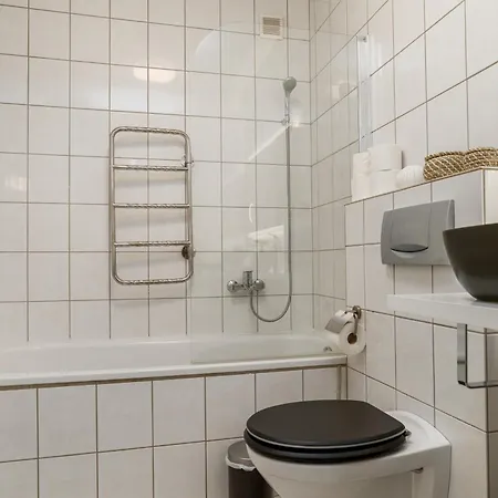 Apartment Elbling For 4 People - Billiards - 2 Bedrooms - 2 Bathrooms - Balcony With Mosel View - Parking - Wine Barrel Bar - Fully Equipped Kitchen - Netflix - Waiputv - 3 Km From Cochem