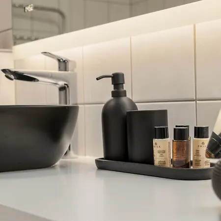 Апартаменты Elbling For 4 People - Billiards - 2 Bedrooms - 2 Bathrooms - Balcony With Mosel View - Parking - Wine Barrel Bar - Fully Equipped Kitchen - Netflix - Waiputv - 3 Km From Cochem