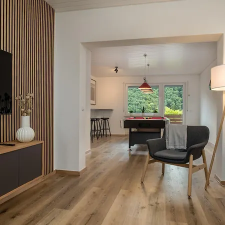 Apartment Elbling For 4 People - Billiards - 2 Bedrooms - 2 Bathrooms - Balcony With Mosel View - Parking - Wine Barrel Bar - Fully Equipped Kitchen - Netflix - Waiputv - 3 Km From Cochem Klotten