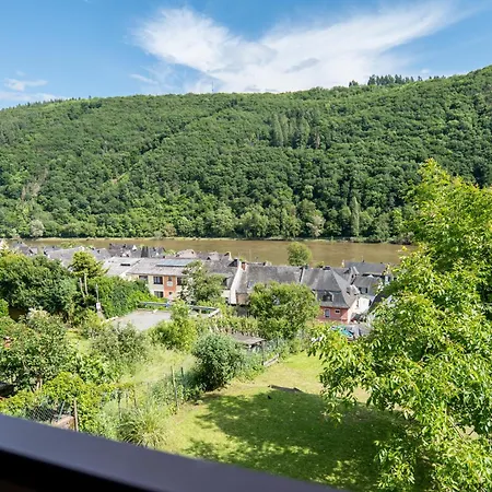 Elbling For 4 People - Billiards - 2 Bedrooms - 2 Bathrooms - Balcony With Mosel View - Parking - Wine Barrel Bar - Fully Equipped Kitchen - Netflix - Waiputv - 3 Km From Cochem Apartment
