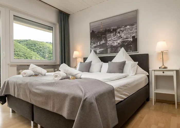 Elbling For 4 People - Billiards - 2 Bedrooms - 2 Bathrooms - Balcony With Mosel View - Parking - Wine Barrel Bar - Fully Equipped Kitchen - Netflix - Waiputv - 3 Km From Cochem * Klotten