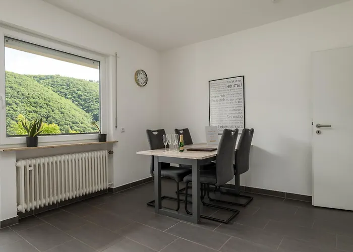 Appartement Elbling For 4 People - Billiards - 2 Bedrooms - 2 Bathrooms - Balcony With Mosel View - Parking - Wine Barrel Bar - Fully Equipped Kitchen - Netflix - Waiputv - 3 Km From Cochem *