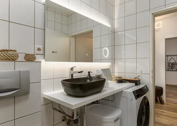 Elbling For 4 People - Billiards - 2 Bedrooms - 2 Bathrooms - Balcony With Mosel View - Parking - Wine Barrel Bar - Fully Equipped Kitchen - Netflix - Waiputv - 3 Km From Cochem Klotten